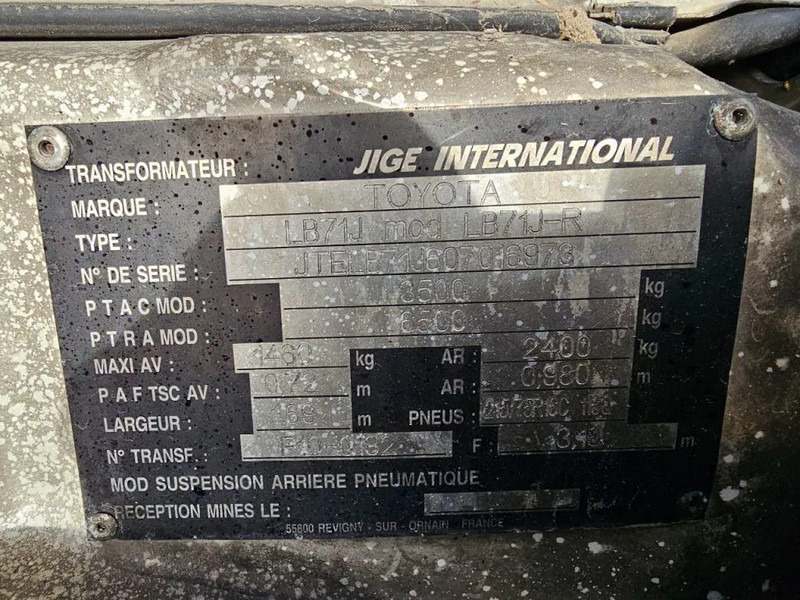 Pick-up Toyota Land Cruiser LB71MOD: photos 19