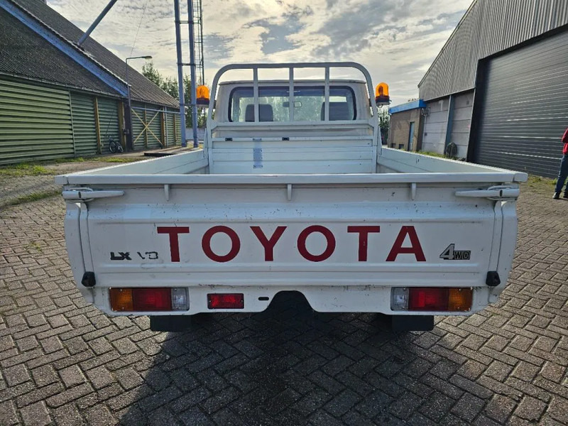 Pick-up Toyota Land Cruiser LB71MOD: photos 6