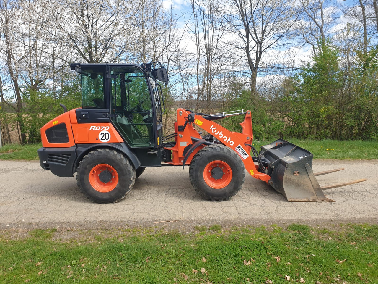KUBOTA R 070 - Chargeuse sur pneus: photos 2 KUBOTA R 070 - Chargeuse sur pneus: photos 2