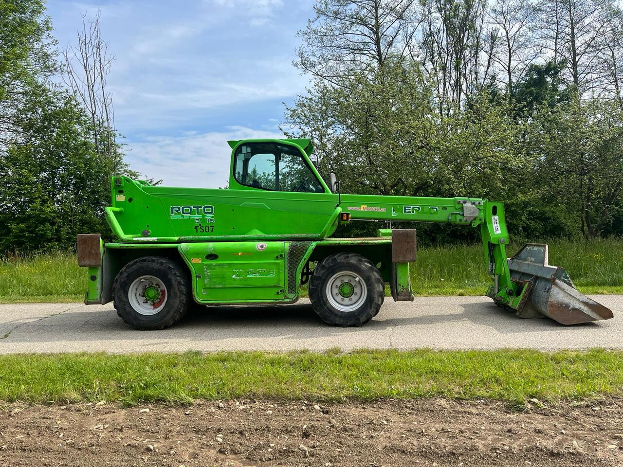 MERLO Roto 38.16 - Chariot télescopique: photos 2 MERLO Roto 38.16 - Chariot télescopique: photos 2