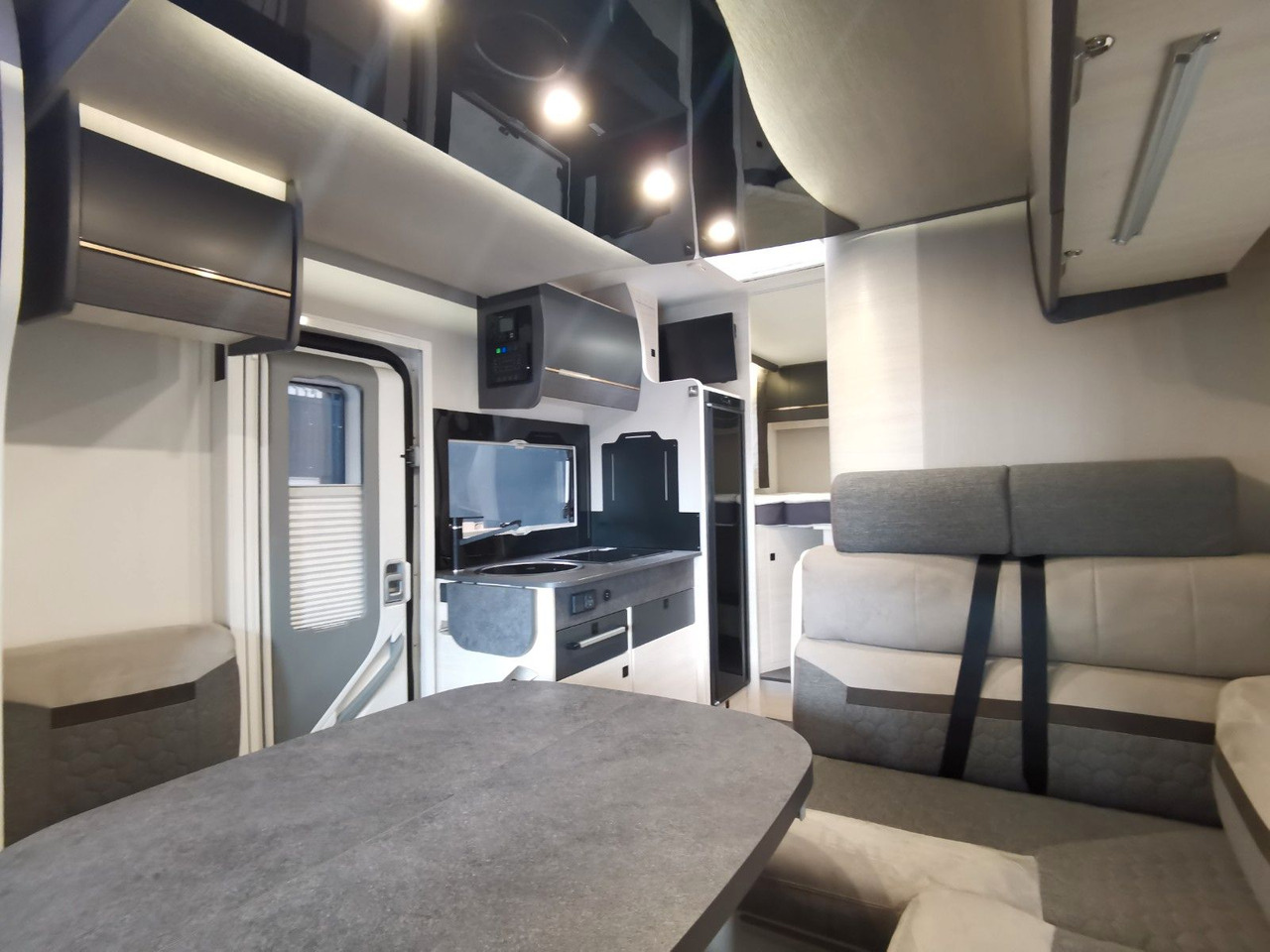 Camping-car profilé Chausson 627 GA TITANIUM -PREMIUM /EINZELBETTEN & HUBBETT: photos 13
