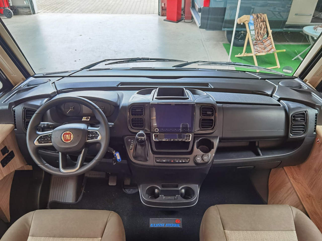 Camping-car intégral Eura Mobil INTEGRA LINE 720 EF /180PS-9G MAXI/ EINZELBETTEN: photos 10