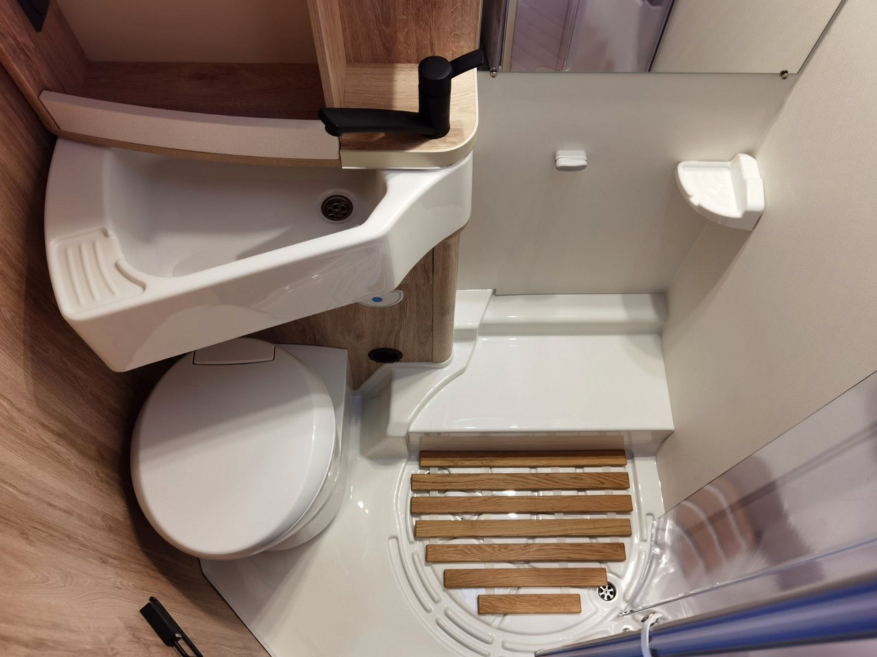 Camping-car profilé Eura Mobil PROFILA RS 695 EB /-2026-/ HUBBETT& EINZELBETTEN: photos 24