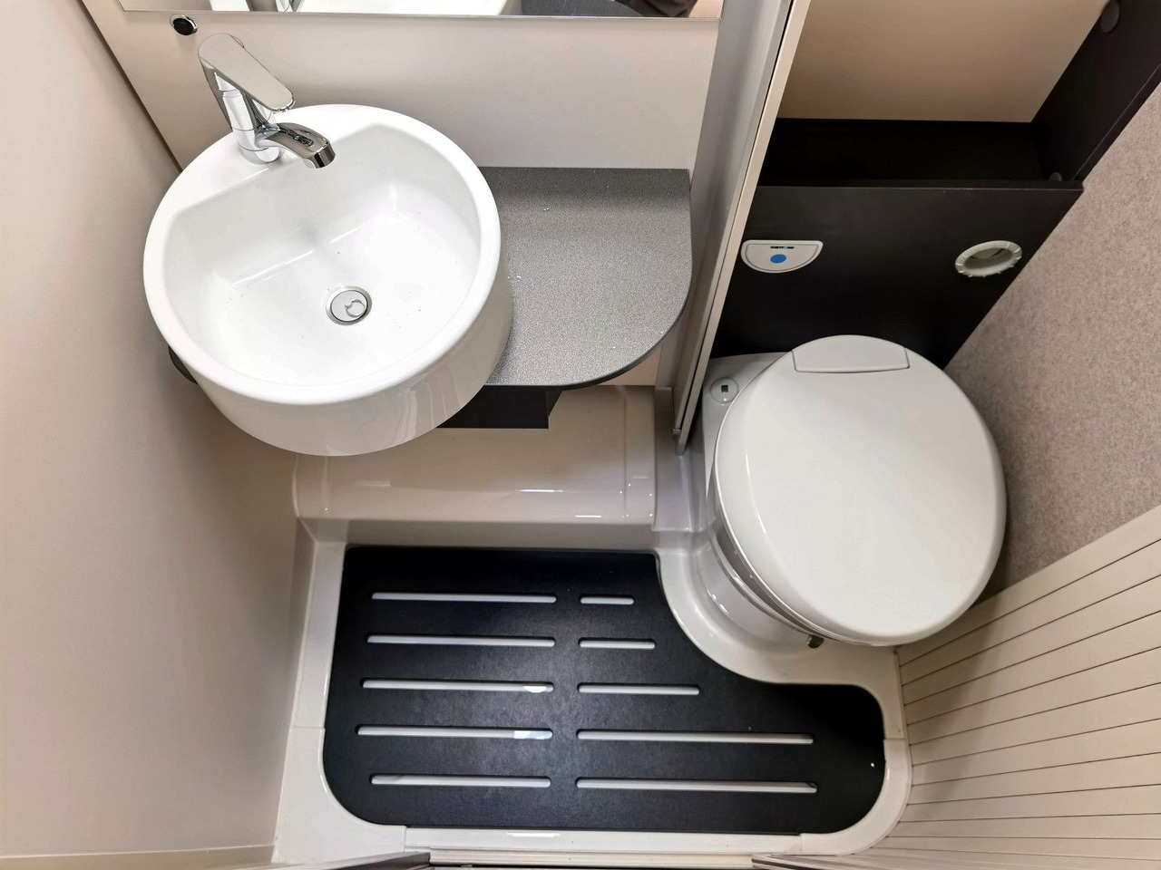 Camping-car profilé Forster T 669 EBN COUPÈ / -2025- / 165PS / EINZELBETTEN: photos 18 Camping-car profilé Forster T 669 EBN COUPÈ / -2025- / 165PS / EINZELBETTEN: photos 18