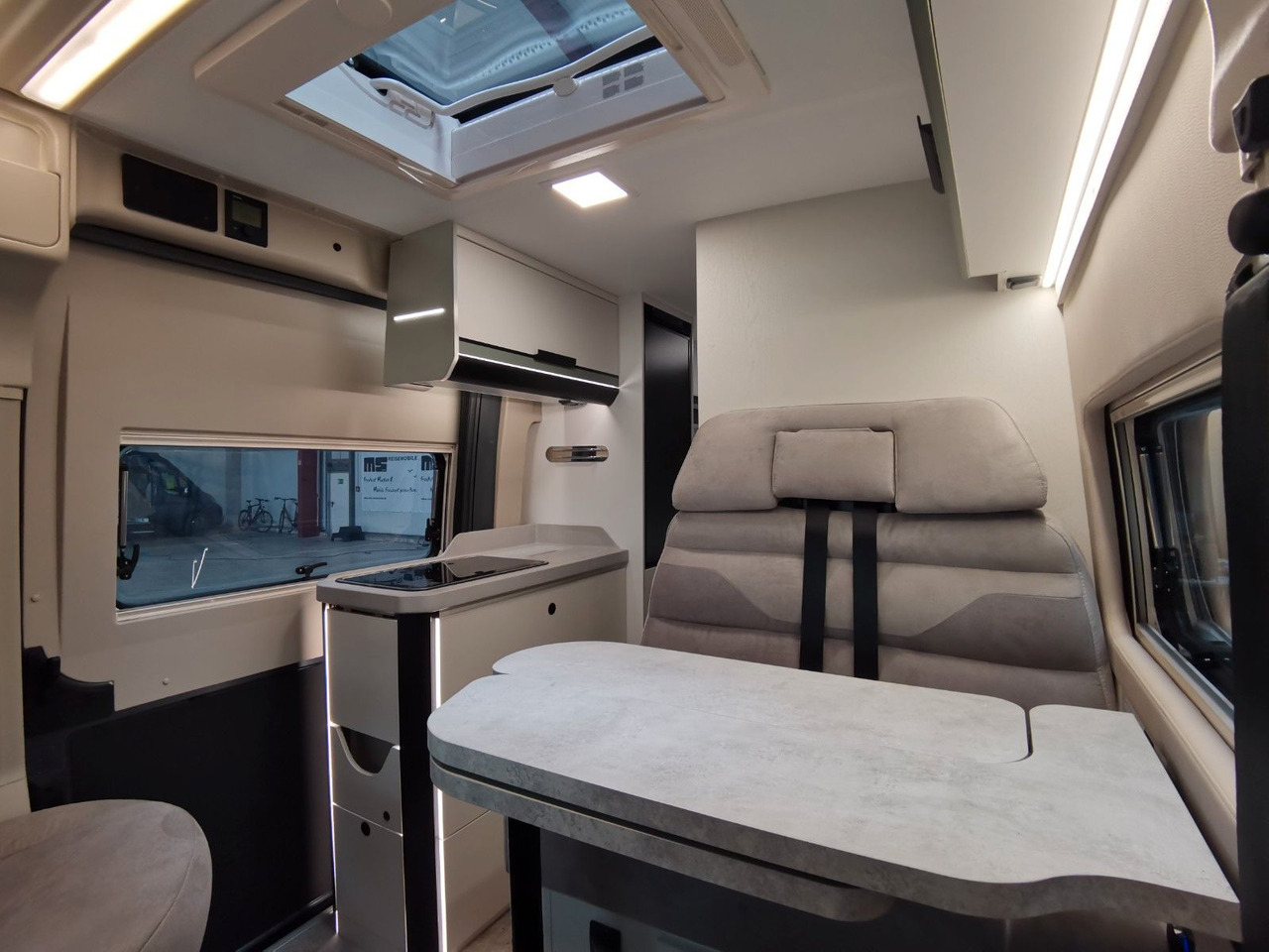Fourgon aménagé Karmann DAVIS 620 LIFESTYLE/ -2026-/ 140PS/ EINZELBETTEN: photos 13