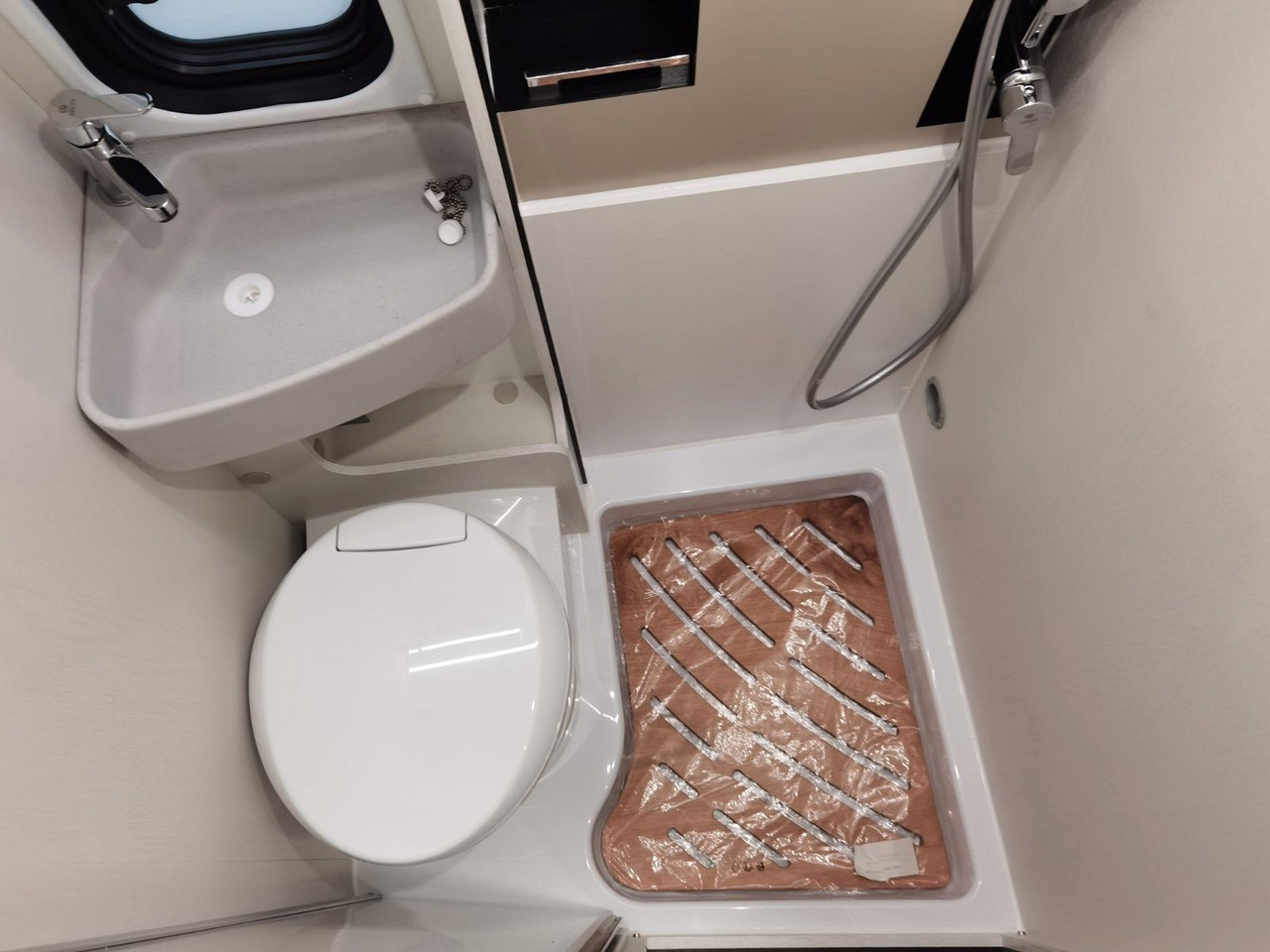 Fourgon aménagé Karmann DAVIS 620 LIFESTYLE/ -2026-/ 140PS/ EINZELBETTEN: photos 21