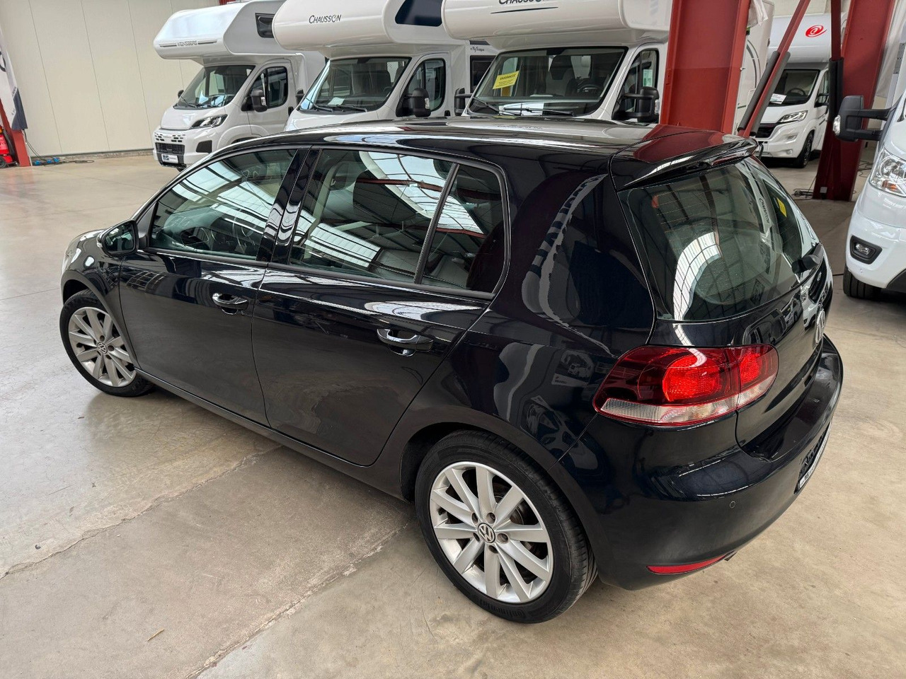 Volkswagen Golf 1.4 TSI DSG 90 kW HIGHLINE / 1.HAND / - Voiture à hayon: photos 3 Volkswagen Golf 1.4 TSI DSG 90 kW HIGHLINE / 1.HAND / - Voiture à hayon: photos 3