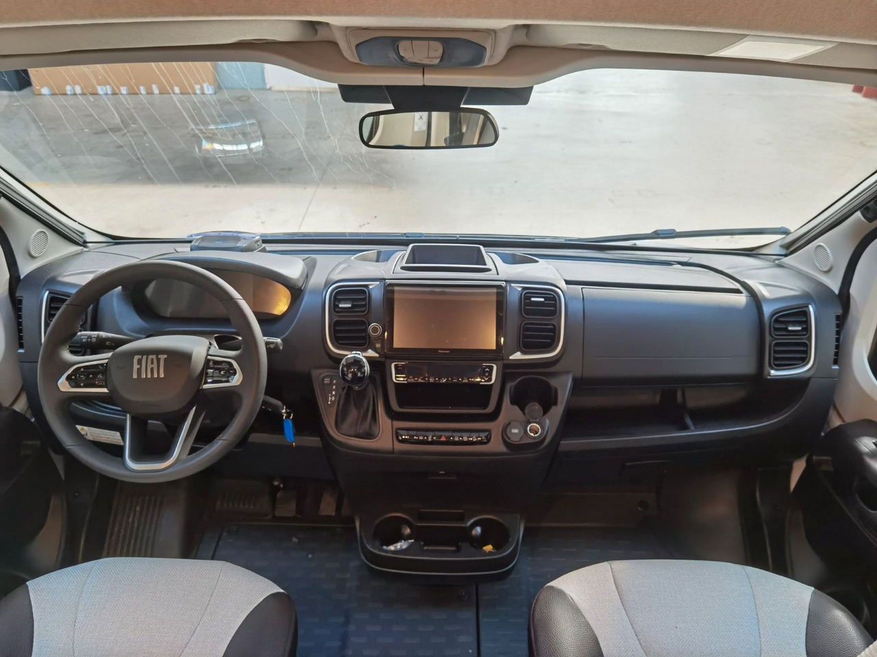 Camping-car profilé Weinsberg CARACOMPACT 600 MEG PEPPER / 8G. - AUTOMATIK: photos 11 Camping-car profilé Weinsberg CARACOMPACT 600 MEG PEPPER / 8G. - AUTOMATIK: photos 11