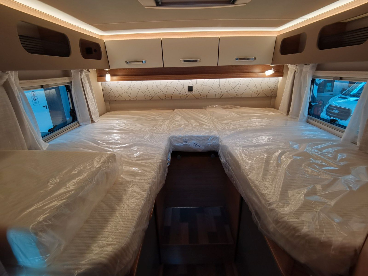 Camping-car profilé Weinsberg CARACOMPACT SUITE 640 MEG PEPPER / - MODELL 2025: photos 17