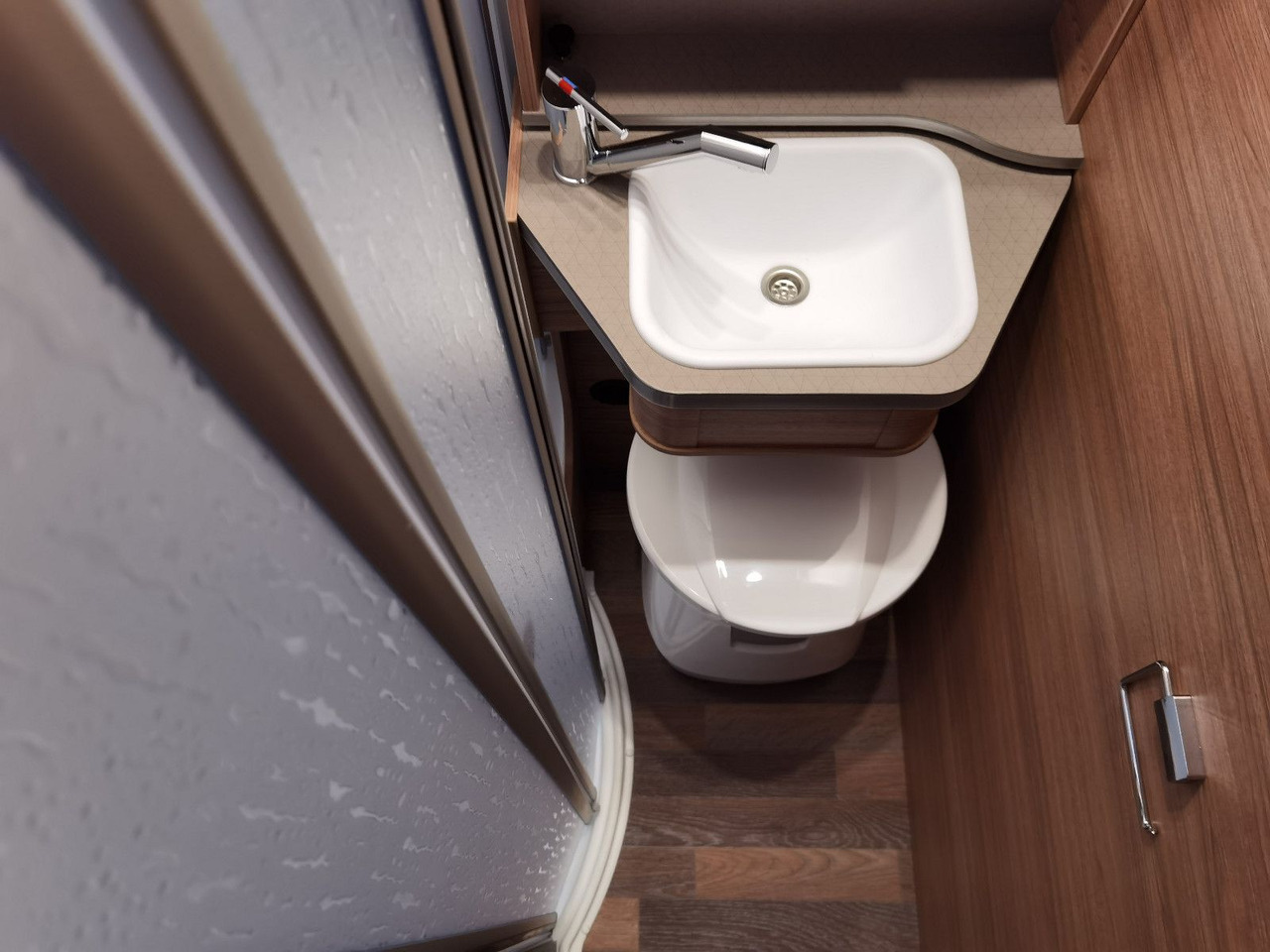 Camping-car capucine Weinsberg CARAHOME 550 MG /- 2025 - / 140 PS / NUR 5.97M: photos 24 Camping-car capucine Weinsberg CARAHOME 550 MG /- 2025 - / 140 PS / NUR 5.97M: photos 24