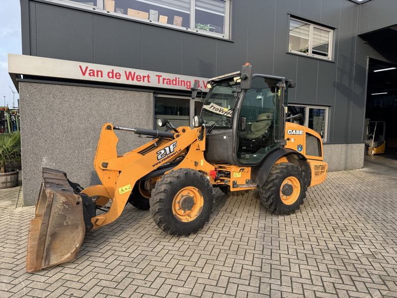 Case 21F Shovel / Radlader / Wheel Loader 2016 Bucket & Forks 3970Hours - Chargeuse sur pneus: photos 4 Case 21F Shovel / Radlader / Wheel Loader 2016 Bucket & Forks 3970Hours - Chargeuse sur pneus: photos 4