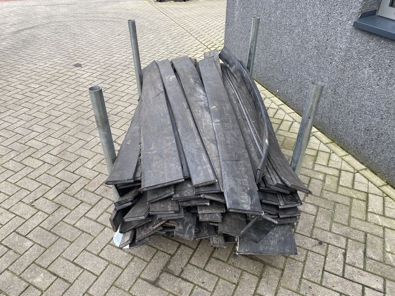 Engins de chantier Rubber rubberschuif modderschuif rubber afval rubbers strips rubbers sllijtstrip: photos 9