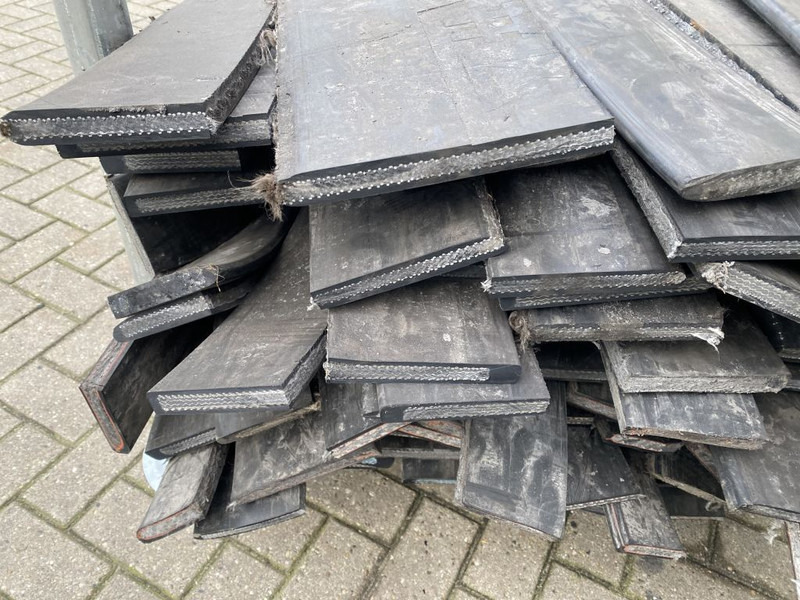Engins de chantier Rubber rubberschuif modderschuif rubber afval rubbers strips rubbers sllijtstrip: photos 7