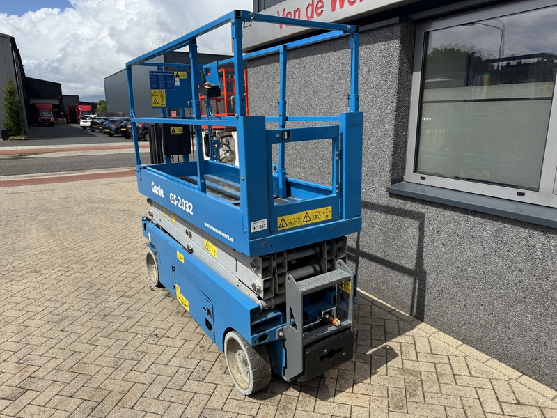 Genie GS2032 schaarlift schaar hoogwerker 2013 uur 8mtr werkhoogte - Nacelle ciseaux: photos 5 Genie GS2032 schaarlift schaar hoogwerker 2013 uur 8mtr werkhoogte - Nacelle ciseaux: photos 5