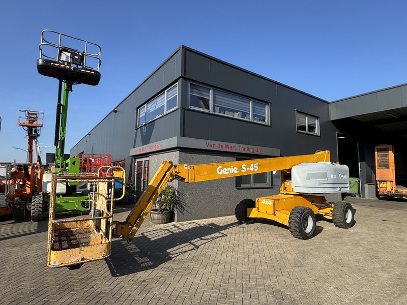 Genie S45 4x4 DEUTZ DIESEL 3000uur 15,7M Werkhoogte - Nacelle télescopique: photos 2 Genie S45 4x4 DEUTZ DIESEL 3000uur 15,7M Werkhoogte - Nacelle télescopique: photos 2