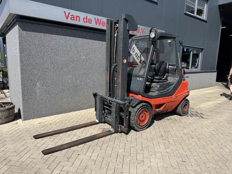 Linde H30T-03 - Chariot élévateur à gaz: photos 3 Linde H30T-03 - Chariot élévateur à gaz: photos 3
