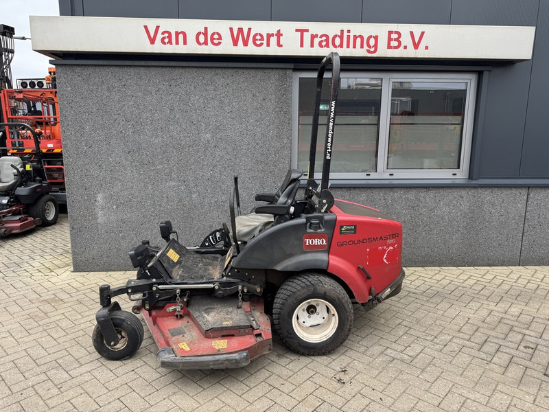 Toro Groundmaster 7210 Cirkelmaaier / Parkmaaier / Grasmaaier 183CM Breedte Kubota Diesel 2019 - Motofaucheuse: photos 1 Toro Groundmaster 7210 Cirkelmaaier / Parkmaaier / Grasmaaier 183CM Breedte Kubota Diesel 2019 - Motofaucheuse: photos 1
