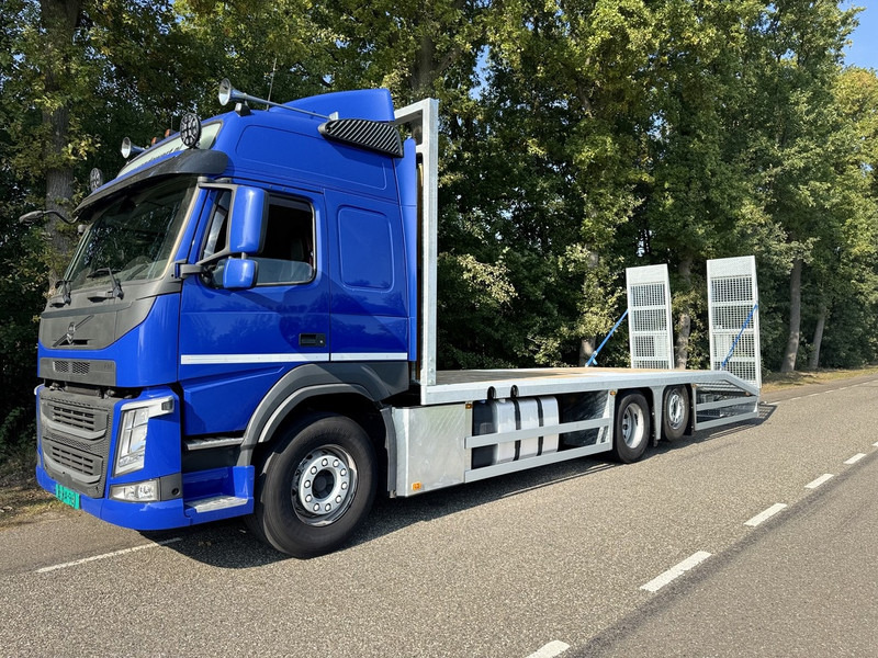 Volvo FM370 6X2 Machine Transporter / Oprij Vrachtwagen 2019 / EURO 6 / 550DKM / Steering Wheel / APK 11-2026 - Camion porte-voitures: photos 3 Volvo FM370 6X2 Machine Transporter / Oprij Vrachtwagen 2019 / EURO 6 / 550DKM / Steering Wheel / APK 11-2026 - Camion porte-voitures: photos 3