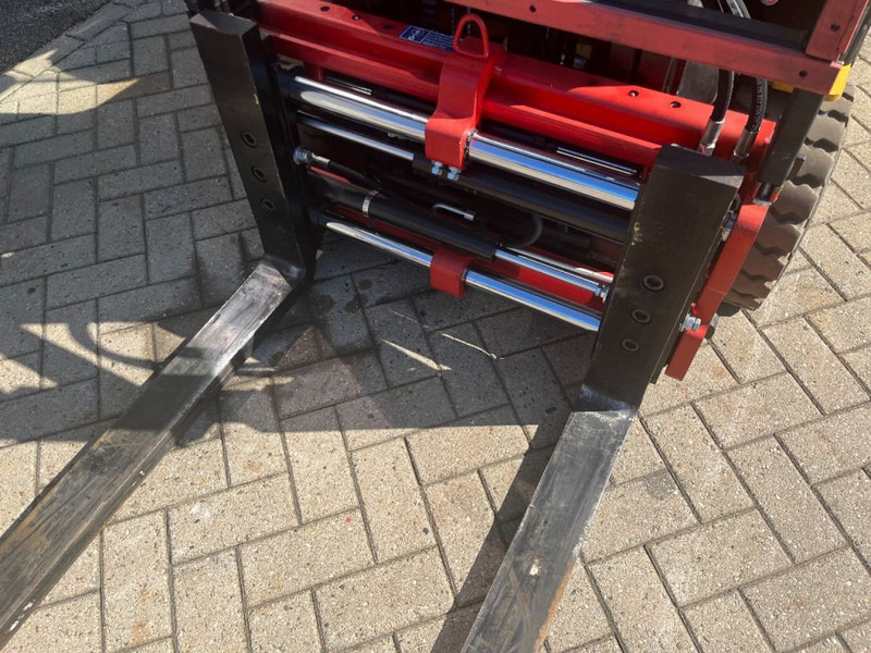 Yale ERP20VF duplo330 sideshift forkpositioner 2016 electrisch - Chariot élévateur électrique: photos 5 Yale ERP20VF duplo330 sideshift forkpositioner 2016 electrisch - Chariot élévateur électrique: photos 5