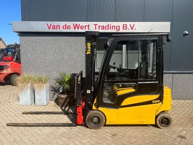 Yale ERP20VF duplo330 sideshift forkpositioner 2016 electrisch - Chariot élévateur électrique: photos 1 Yale ERP20VF duplo330 sideshift forkpositioner 2016 electrisch - Chariot élévateur électrique: photos 1