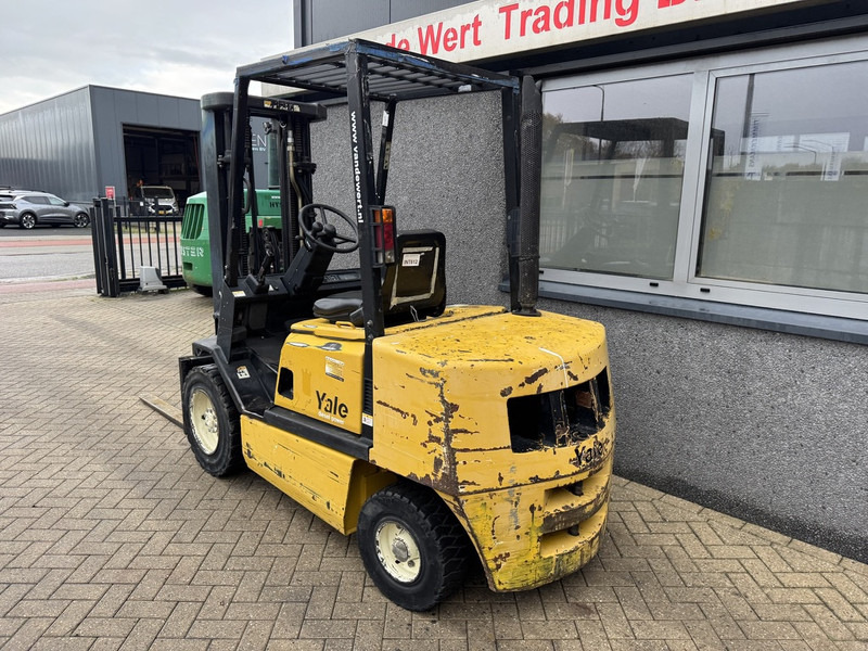 Yale GDP30 TF Triplo 465 Freelift / Sideshift / Mazda Diesel 2005 - Chariot élévateur diesel: photos 4 Yale GDP30 TF Triplo 465 Freelift / Sideshift / Mazda Diesel 2005 - Chariot élévateur diesel: photos 4