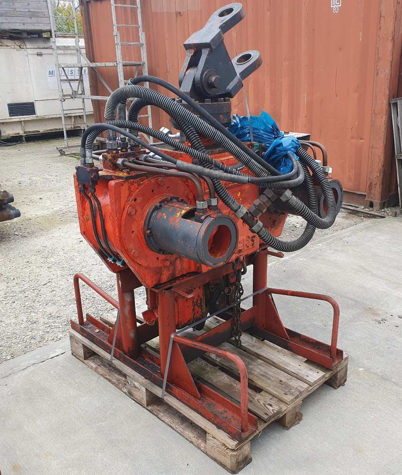 Delmag Tünkers HVB 33/30 vibro hammer - Mât de battage: photos 3 Delmag Tünkers HVB 33/30 vibro hammer - Mât de battage: photos 3