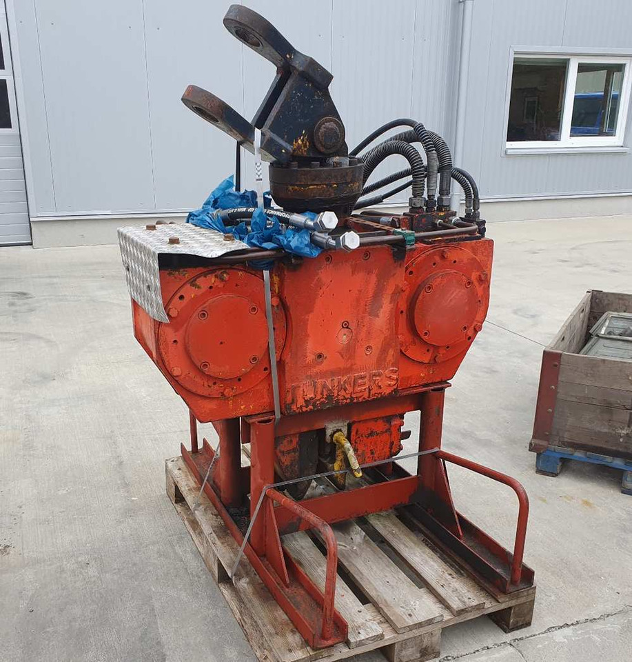 Delmag Tünkers HVB 33/30 vibro hammer - Mât de battage: photos 2 Delmag Tünkers HVB 33/30 vibro hammer - Mât de battage: photos 2