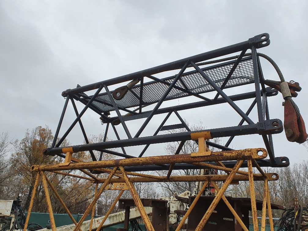 Grue sur chenilles Liebherr: photos 9