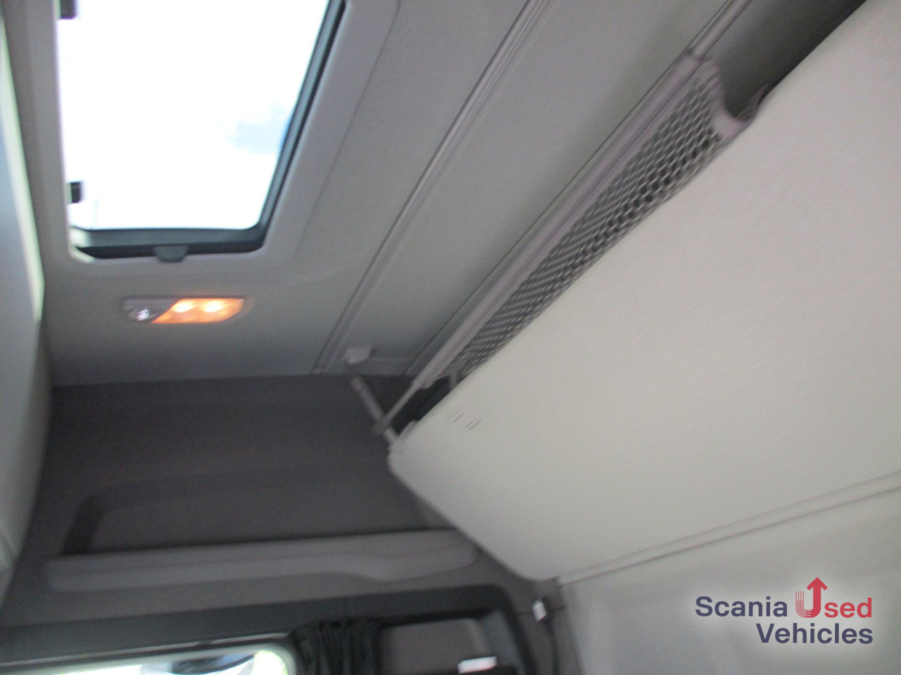 SCANIA R 460 A4x2NA / 2-Kreis Hydr. / Navi / LED / ADR AT - Tracteur routier: photos 2 SCANIA R 460 A4x2NA / 2-Kreis Hydr. / Navi / LED / ADR AT - Tracteur routier: photos 2