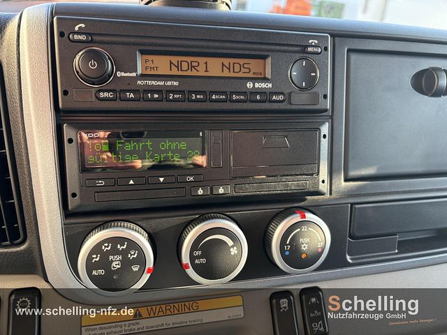 Camion plateau FUSO 7C15: photos 8 Camion plateau FUSO 7C15: photos 8