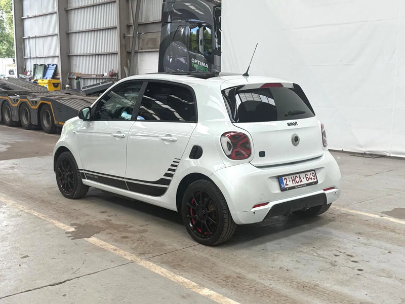 Smart Forfour ONE EQ / 100% ELECTRIC / BRABUS ALLOY WHEELS /EDITION ONE - Voiture: photos 3 Smart Forfour ONE EQ / 100% ELECTRIC / BRABUS ALLOY WHEELS /EDITION ONE - Voiture: photos 3