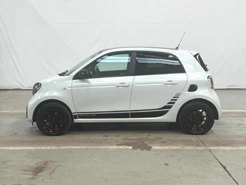 Smart Forfour ONE EQ / 100% ELECTRIC / BRABUS ALLOY WHEELS /EDITION ONE - Voiture: photos 2 Smart Forfour ONE EQ / 100% ELECTRIC / BRABUS ALLOY WHEELS /EDITION ONE - Voiture: photos 2