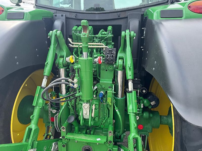 John Deere 6R215 AP 50KM COMMAND-PRO 2023 2690 UUR!!! - Tracteur agricole: photos 4 John Deere 6R215 AP 50KM COMMAND-PRO 2023 2690 UUR!!! - Tracteur agricole: photos 4
