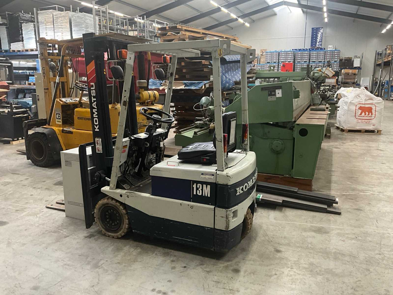 1991 KOMATSU FB13M-2 FORKLIFT - Chariot élévateur: photos 3 1991 KOMATSU FB13M-2 FORKLIFT - Chariot élévateur: photos 3