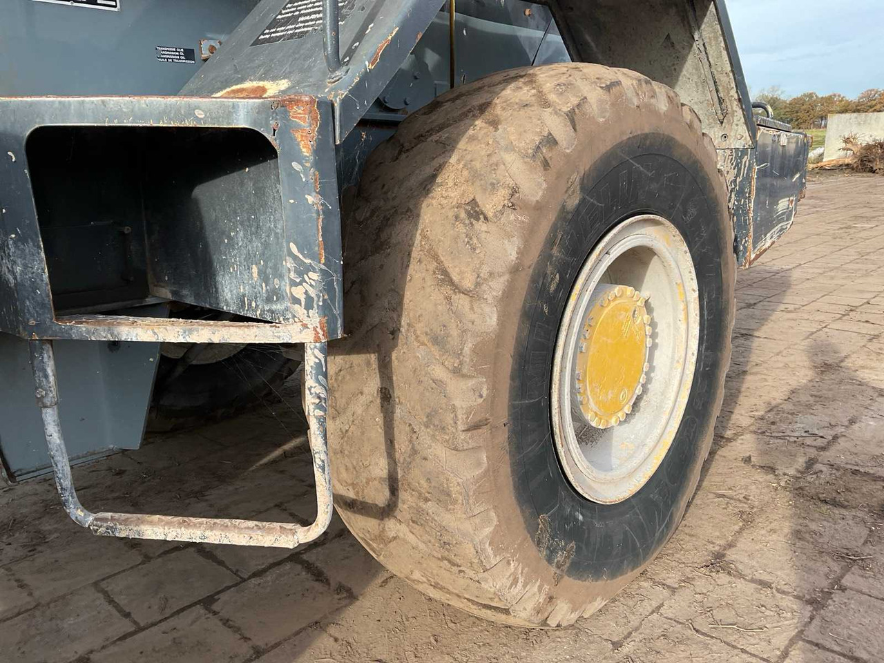 Chargeuse sur pneus 1998 WORK ETHIC WG 35 C SHOVEL: photos 17