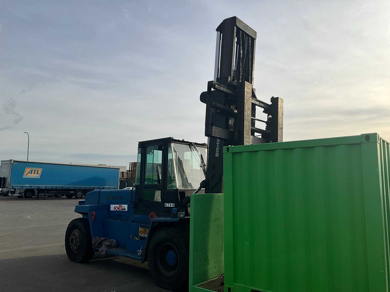 1999 HYSTER H16.00 FORKLIFT - Chariot élévateur: photos 3 1999 HYSTER H16.00 FORKLIFT - Chariot élévateur: photos 3