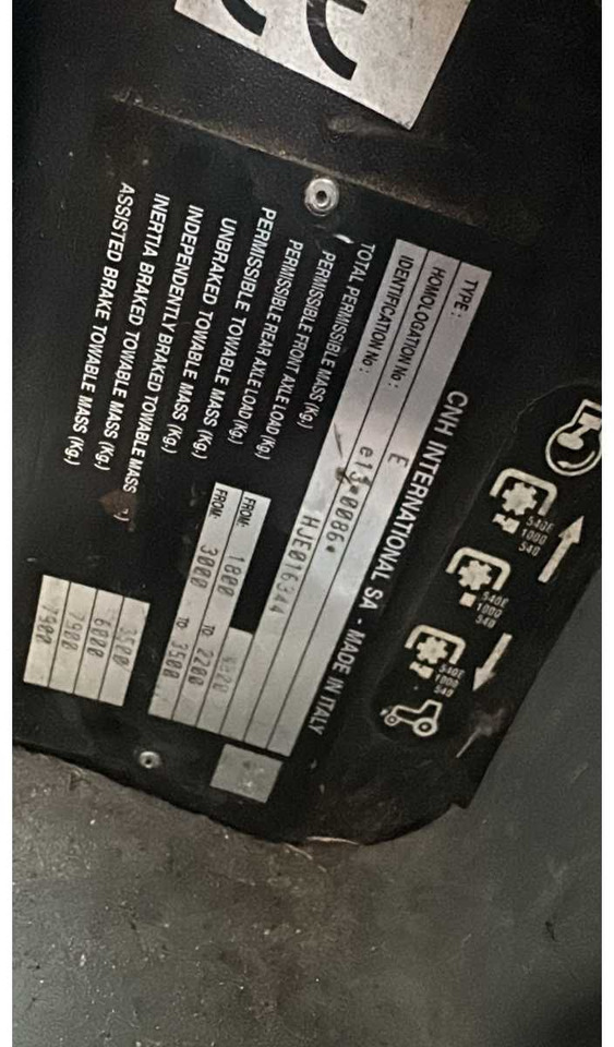 Tracteur agricole 2005 NEW HOLLAND TN60DA ALL-WHEEL DRIVE FARM TRACTOR: photos 8 Tracteur agricole 2005 NEW HOLLAND TN60DA ALL-WHEEL DRIVE FARM TRACTOR: photos 8