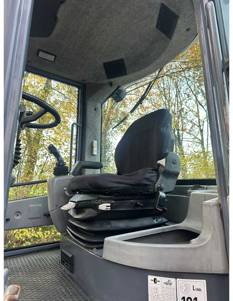 Chargeuse sur pneus 2010 TEREX TL 100 SHOVEL: photos 11 Chargeuse sur pneus 2010 TEREX TL 100 SHOVEL: photos 11