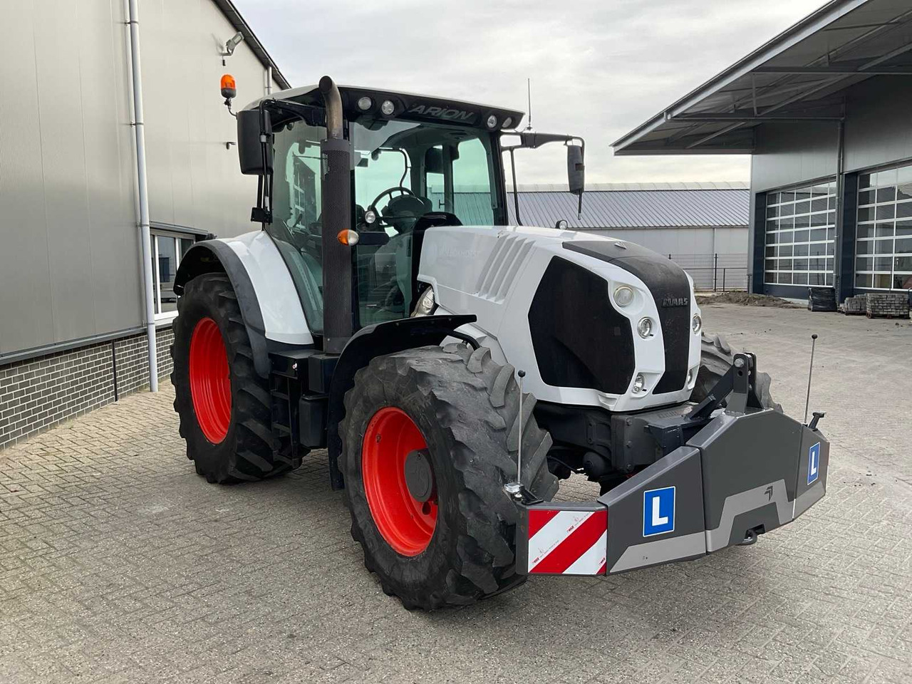 2013 CLAAS ARION 630 ALL-WHEEL DRIVE FARM TRACTOR - Tracteur agricole: photos 4 2013 CLAAS ARION 630 ALL-WHEEL DRIVE FARM TRACTOR - Tracteur agricole: photos 4