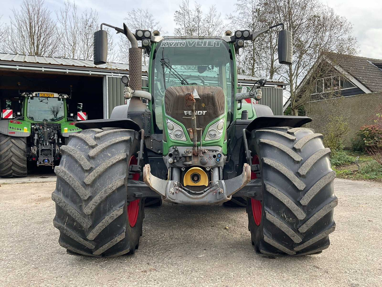 Tracteur agricole 2014 FENDT 718 SCR ALL-WHEEL DRIVE FARM TRACTOR: photos 8 Tracteur agricole 2014 FENDT 718 SCR ALL-WHEEL DRIVE FARM TRACTOR: photos 8