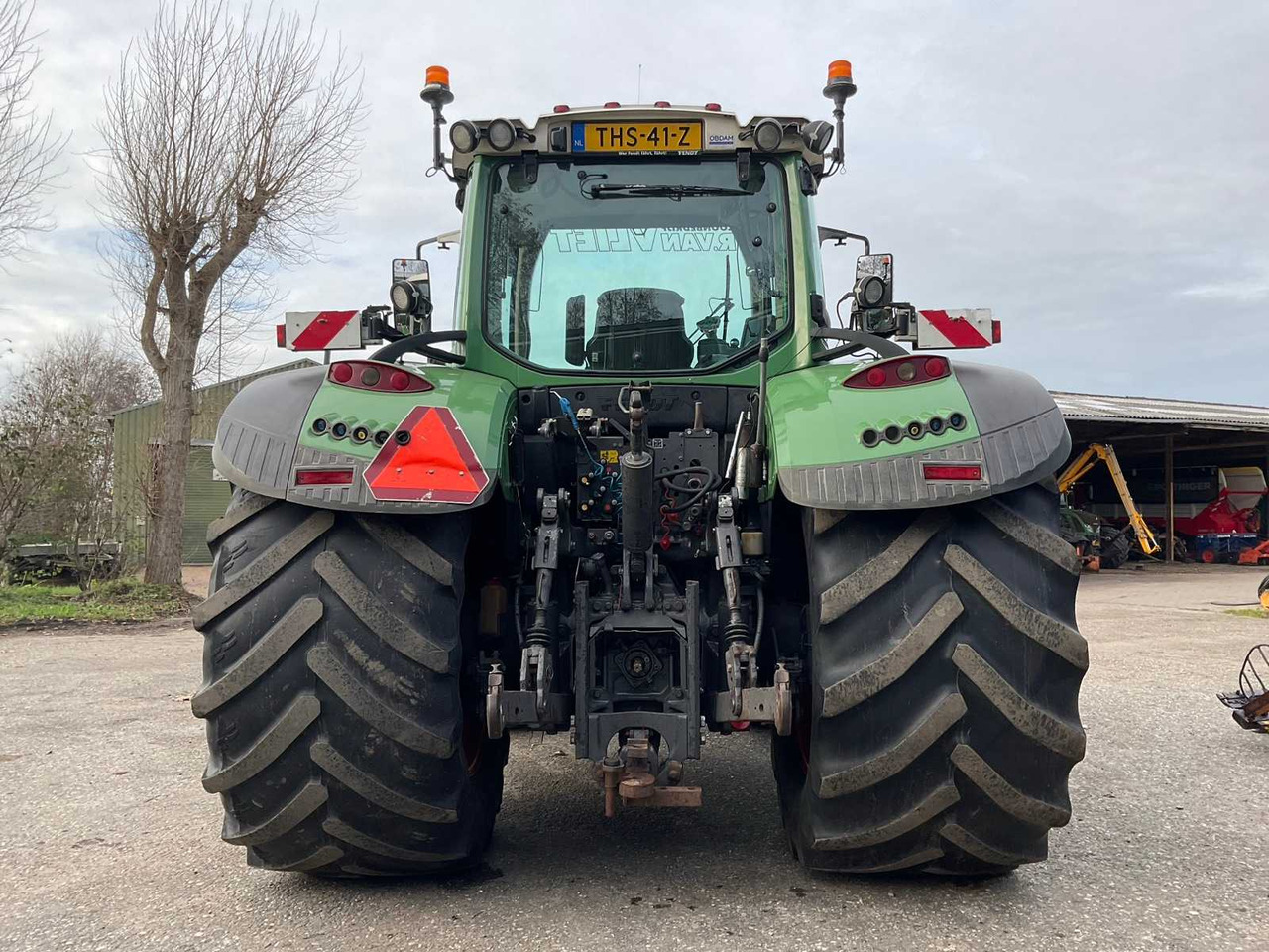 Tracteur agricole 2014 FENDT 718 SCR ALL-WHEEL DRIVE FARM TRACTOR: photos 7 Tracteur agricole 2014 FENDT 718 SCR ALL-WHEEL DRIVE FARM TRACTOR: photos 7