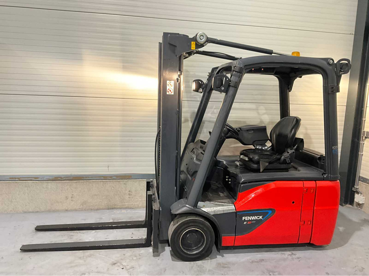 2017 LINDE E18-02 1800KG LI-ION 4171HOUR FORKLIFT - Chariot élévateur: photos 2 2017 LINDE E18-02 1800KG LI-ION 4171HOUR FORKLIFT - Chariot élévateur: photos 2