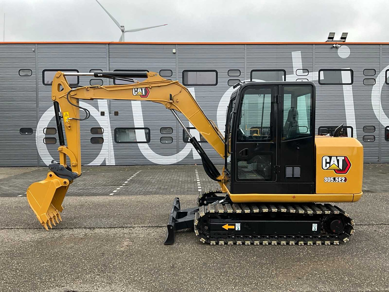2018 CAT 305.5E2 MIDI EXCAVATOR - Pelle: photos 2 2018 CAT 305.5E2 MIDI EXCAVATOR - Pelle: photos 2