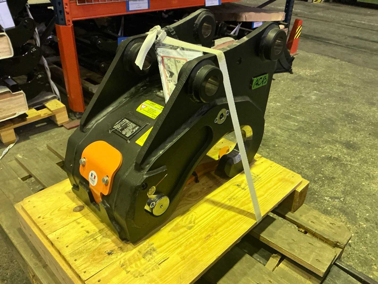 2021 ACB 5113481-B QUICK COUPLER, MECH. - Chargeuse sur pneus: photos 2 2021 ACB 5113481-B QUICK COUPLER, MECH. - Chargeuse sur pneus: photos 2