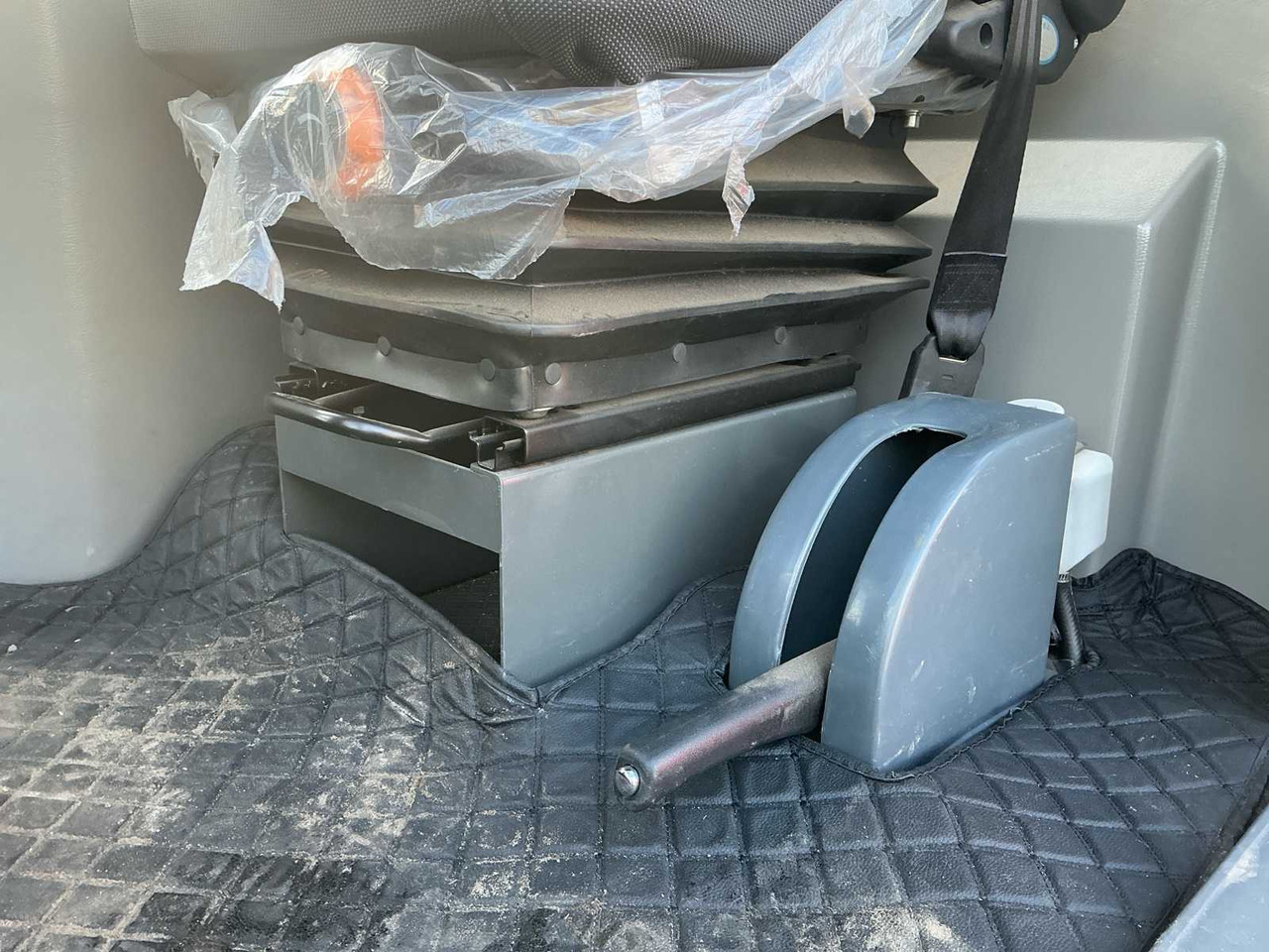 Chargeuse sur pneus 2023 EVERUN FR08 SHOVEL: photos 16 Chargeuse sur pneus 2023 EVERUN FR08 SHOVEL: photos 16