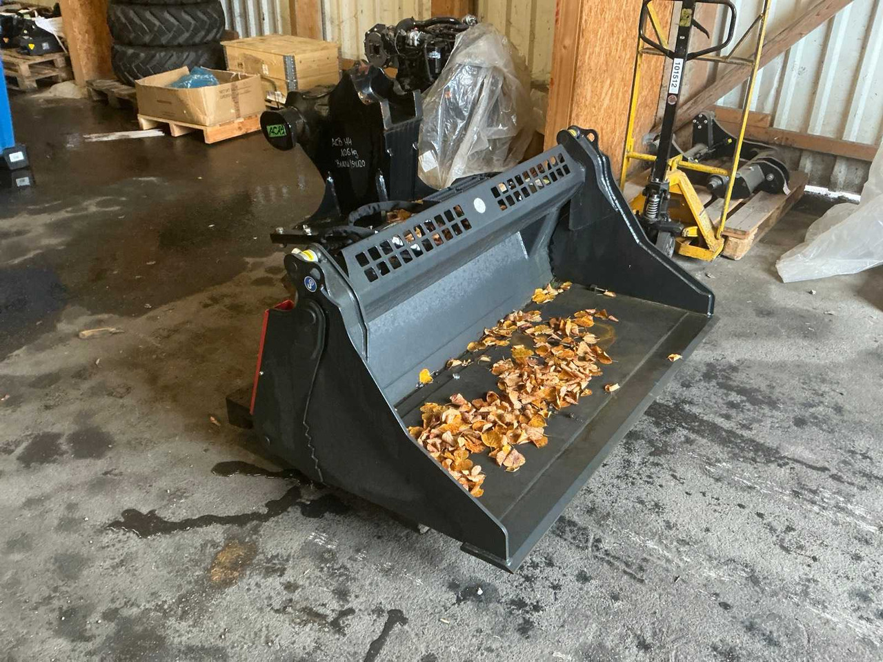 ACB - M4 - 2021 - SPOON - Chargeuse sur pneus: photos 2 ACB - M4 - 2021 - SPOON - Chargeuse sur pneus: photos 2