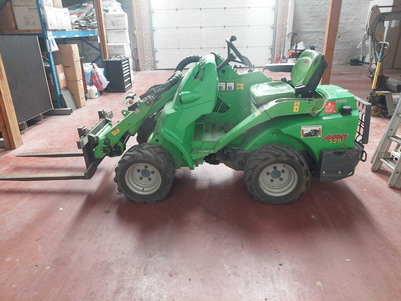 AVANT - M520 MIPCT - COMPACT LOADER - 2017 - Chargeuse compacte sur chenilles: photos 1 AVANT - M520 MIPCT - COMPACT LOADER - 2017 - Chargeuse compacte sur chenilles: photos 1