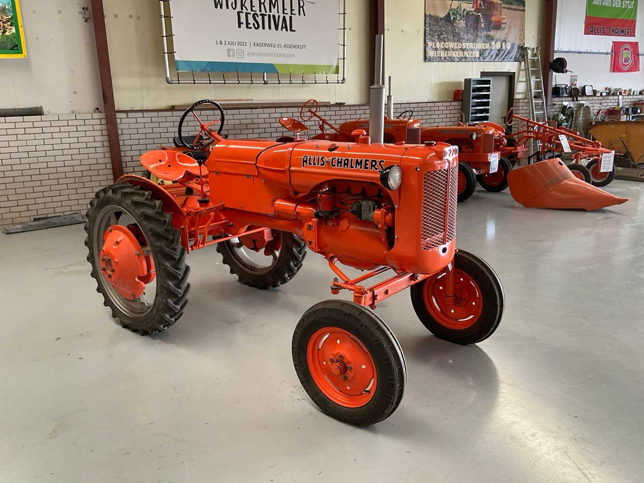 Allis-Chalmers D-270 - Tracteur agricole: photos 3 Allis-Chalmers D-270 - Tracteur agricole: photos 3
