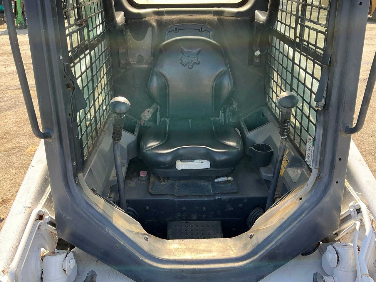 Chargeuse compacte sur chenilles BOBCAT - S450 - COMPACT LOADER - 2021: photos 25 Chargeuse compacte sur chenilles BOBCAT - S450 - COMPACT LOADER - 2021: photos 25