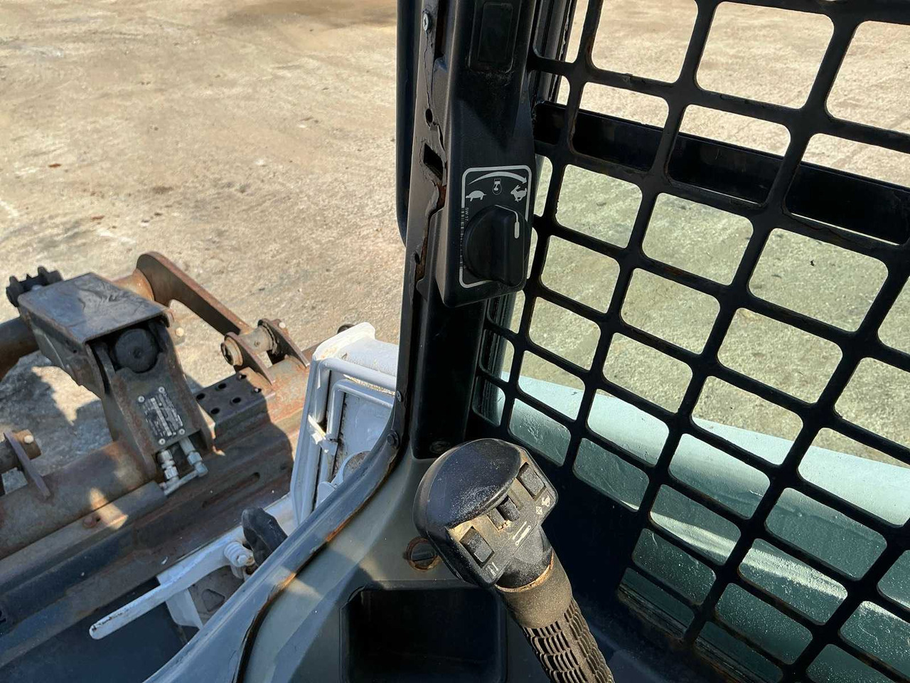 Chargeuse compacte sur chenilles BOBCAT - S450 - COMPACT LOADER - 2021: photos 28 Chargeuse compacte sur chenilles BOBCAT - S450 - COMPACT LOADER - 2021: photos 28